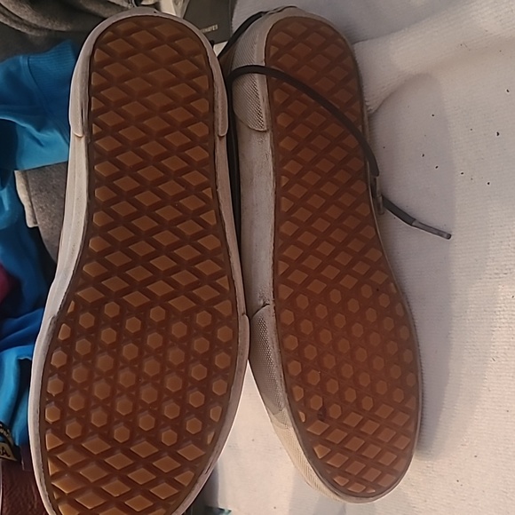 Vans unisex high top shoes size 7 men, 8.5 women - Picture 4 of 6